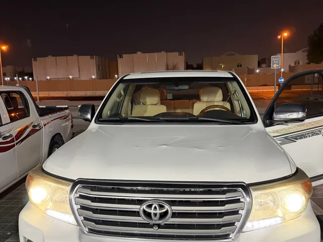 Photo of 2013 Toyota Land Cruiser VXR