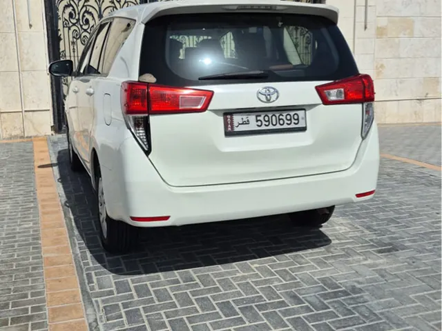 صورة 2019 تويوتا إنوفا