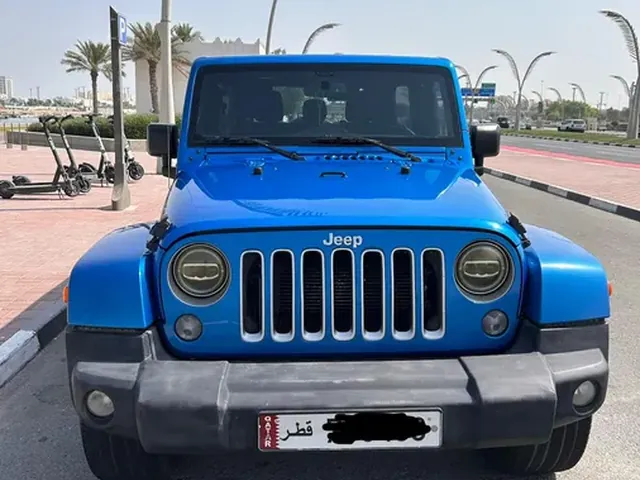 صورة 2016 جيب رانجلر صحارى
