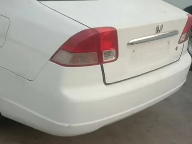صورة 2005 هوندا سيفيك LXi
