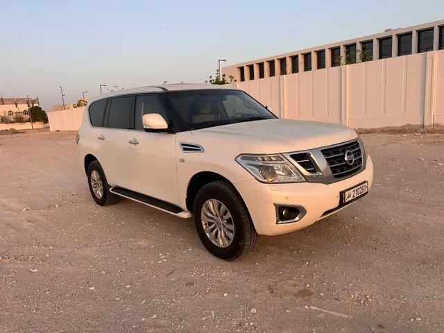 صورة 2015 نيسان باترول SE