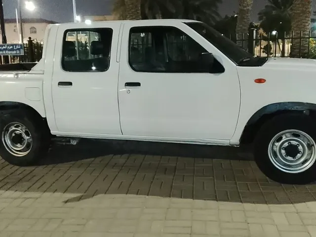 صورة 2013 نيسان بيك أب