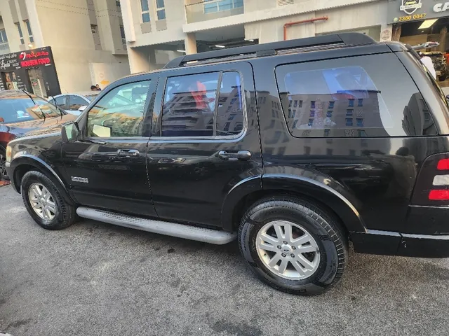 Photo of 2009 Ford Explorer Limited