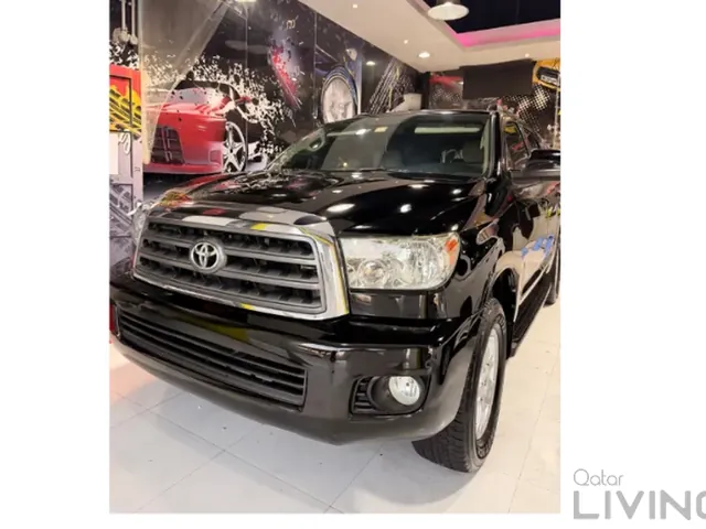 Photo of 2014 Toyota Sequoia