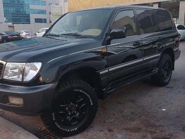 صورة 2001 تويوتا لاند كروزر GX