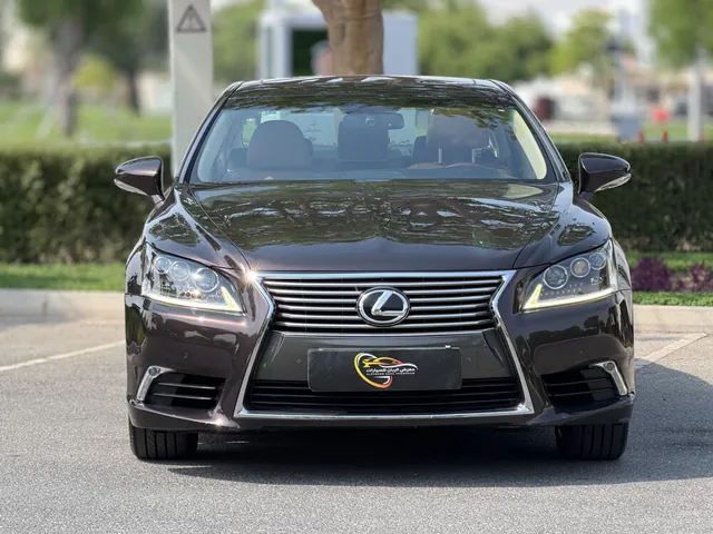 Photo of 2016 Lexus LS 460