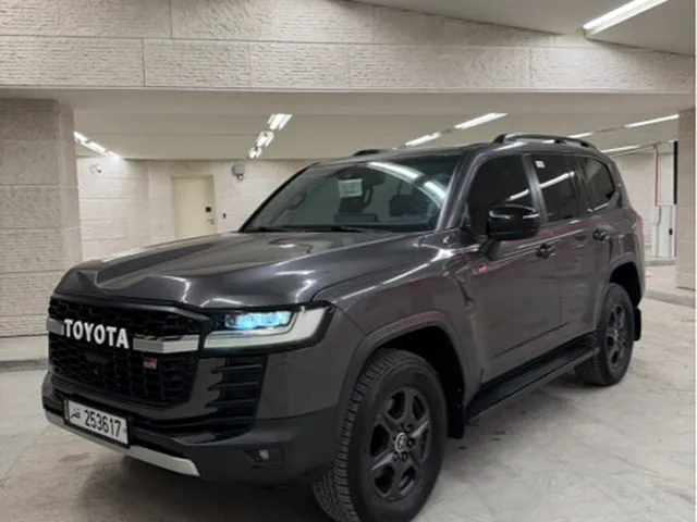 Photo of 2023 Toyota Land Cruiser GR Sport