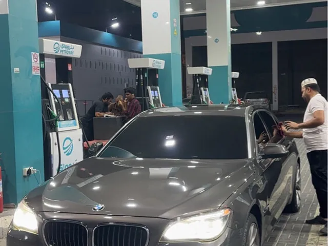 Photo of 2015 BMW 7-Series 740Li