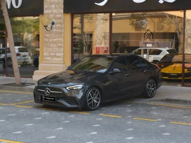 صورة 2023 مرسيدس-بنز C 300