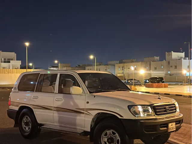 صورة 1998 تويوتا لاند كروزر GX