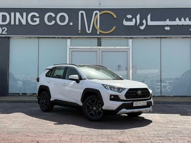 صورة 2025 تويوتا RAV4