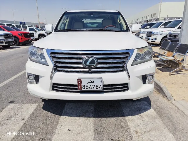 صورة 2014 لكزس LX 570 S