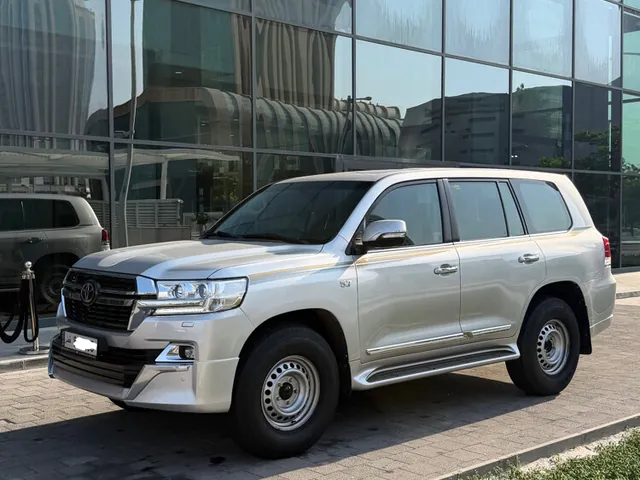 Photo of 2018 Toyota Land Cruiser VXR Grand Touring S