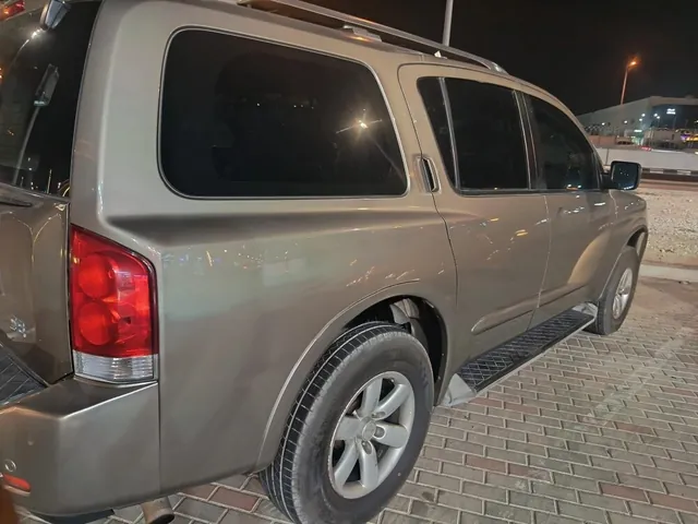 Photo of 2008 Nissan Armada SE
