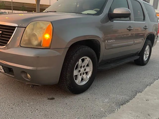 Photo of 2009 GMC Yukon SLE