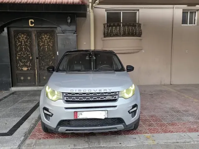 Photo of 2015 Land Rover Discovery Sport HSE