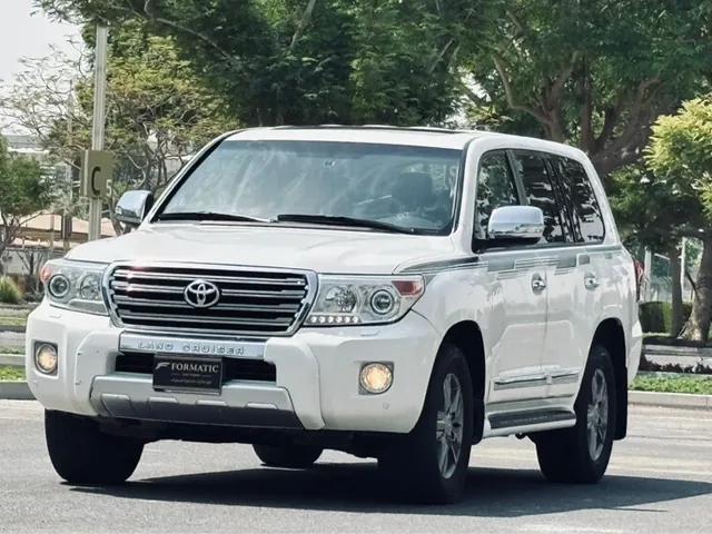 Photo of 2015 Toyota Land Cruiser GXR
