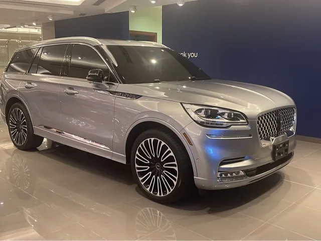 Photo of 2023 Lincoln Aviator Presidential