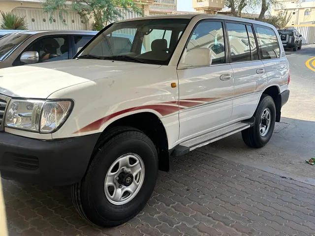 Photo of 2003 Toyota Land Cruiser GXR