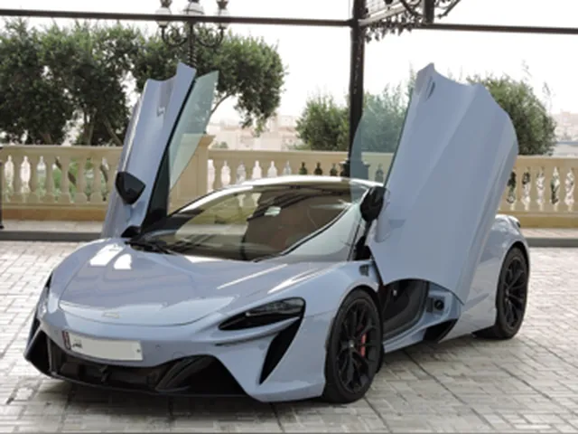 Photo of 2023 McLaren Artura