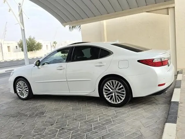 Photo of 2013 Lexus ES 350