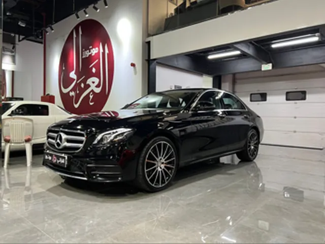 صورة 2017 مرسيدس-بنز E 400