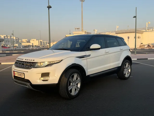 صورة 2015 رنج روڤر إيفوك دايناميك