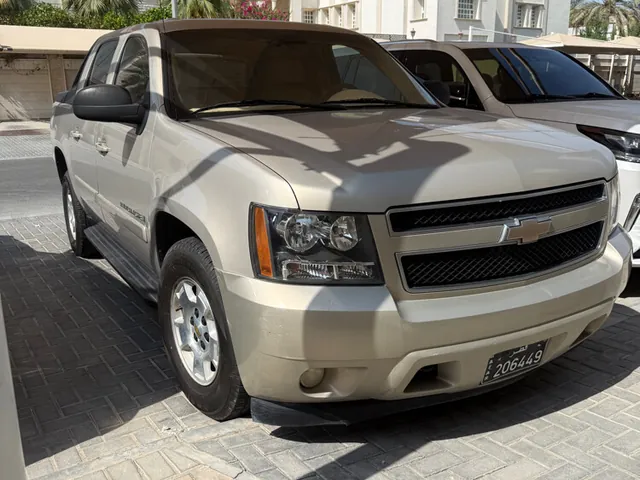 Photo of 2009 Chevrolet Avalanche LT