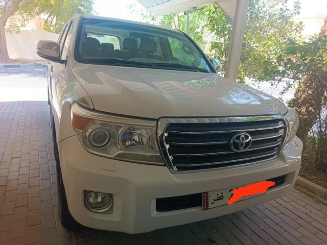 Photo of 2014 Toyota Land Cruiser GXR