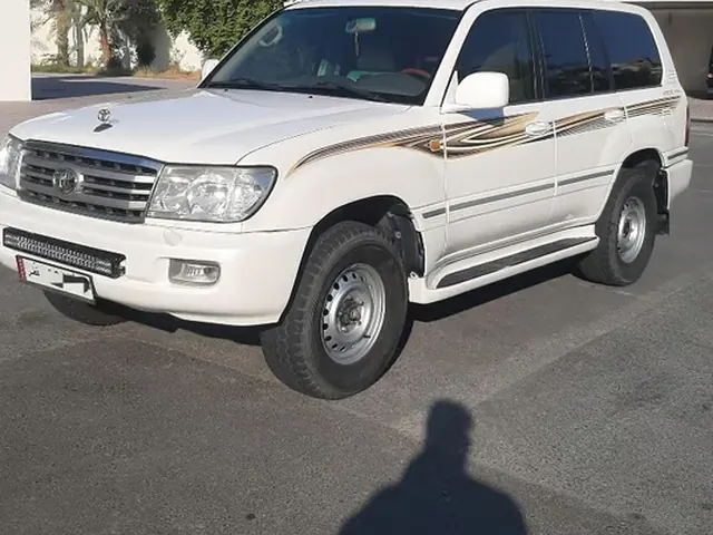Photo of 2006 Toyota Land Cruiser GXR