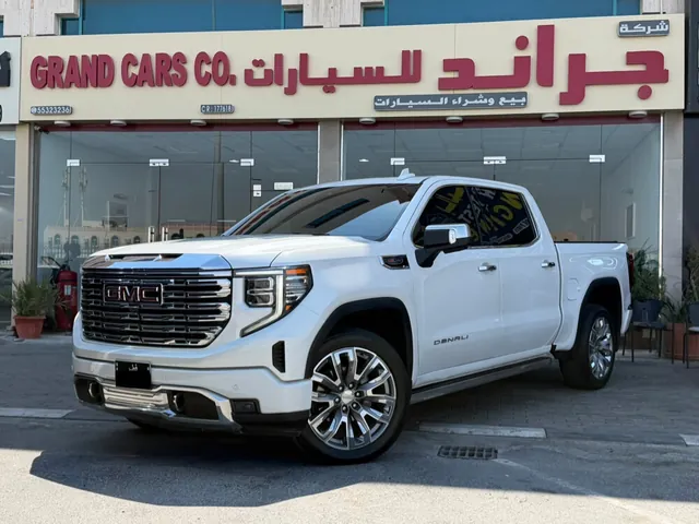 صورة 2024 جي إم سي سييرا 1500 دينالي