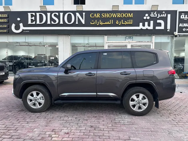 Photo of 2024 Toyota Land Cruiser GXR