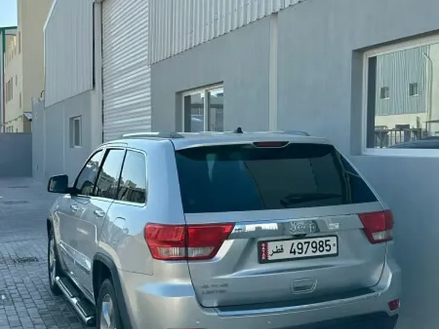 Photo of 2012 Jeep Cherokee Limited