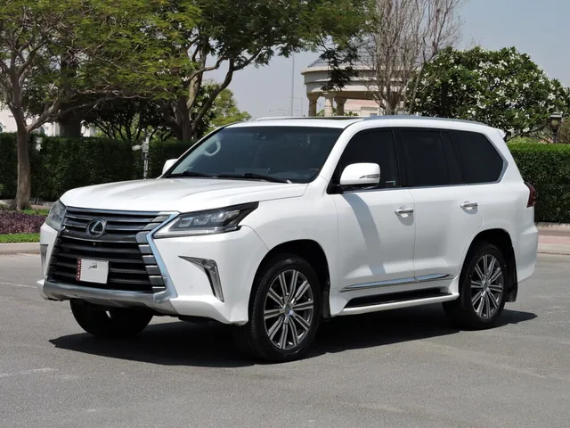 Photo of 2016 Lexus LX 570