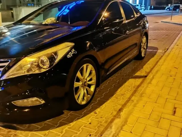 Photo of 2015 Hyundai Azera