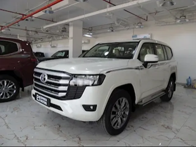 Photo of 2024 Toyota Land Cruiser GXR