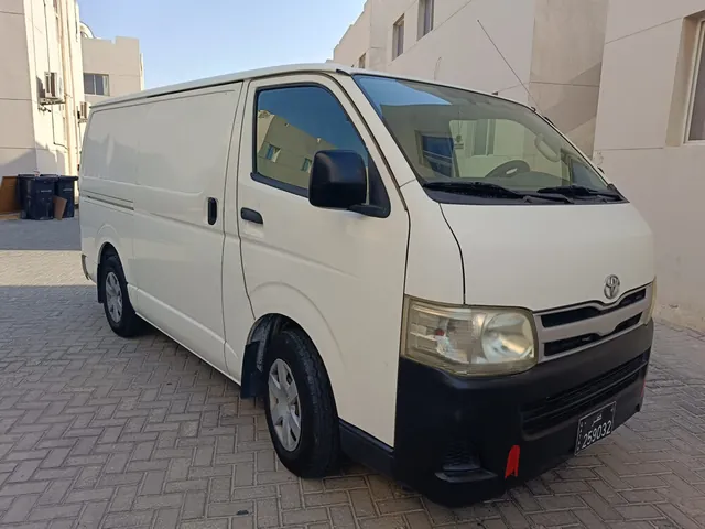 Photo of 2013 Toyota Hiace