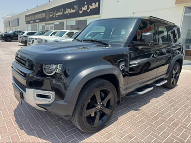 صورة 2022 لاند روفر ديفندر 110