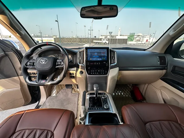 Photo of 2014 Toyota Land Cruiser GXR