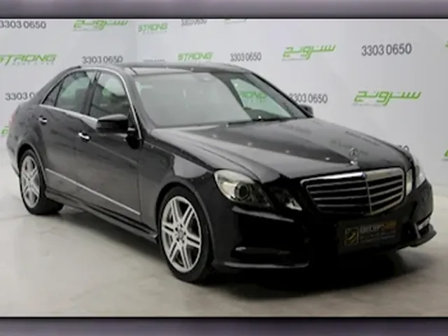 Photo of 2012 Mercedes-Benz E 300