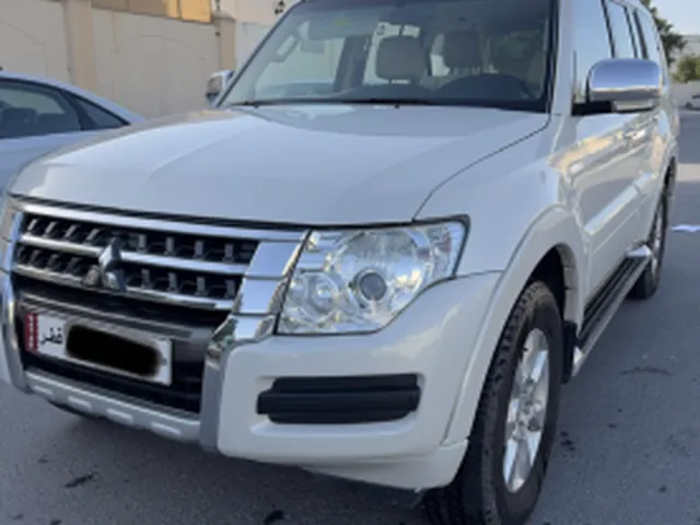 صورة 2018 ميتسوبيشي باجيرو GLS