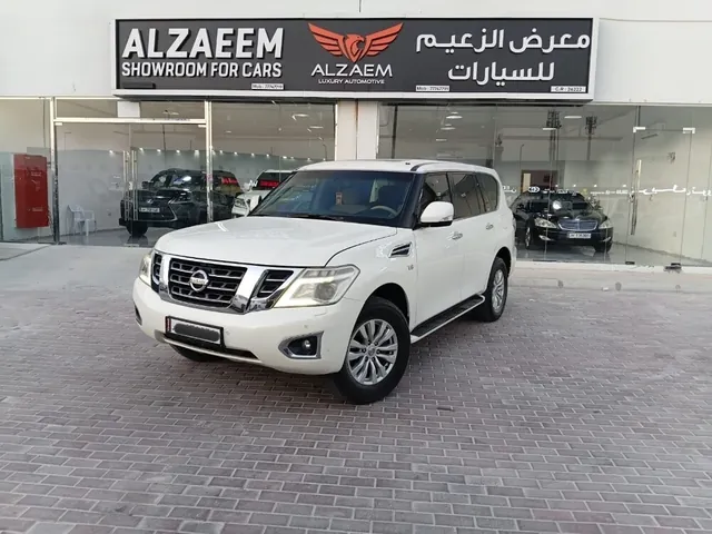 صورة 2015 نيسان باترول SE