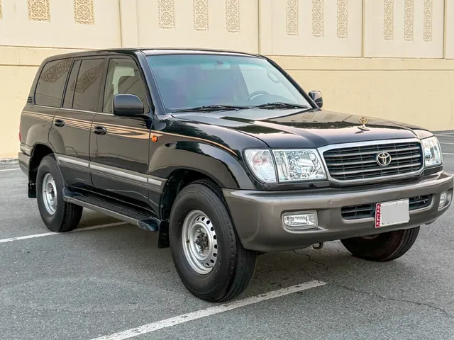 Photo of 2000 Toyota Land Cruiser VXR