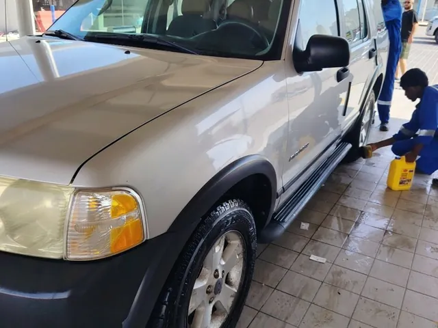 صورة 2004 فورد إكسبلورر XLT