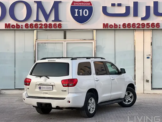 Photo of 2015 Toyota Sequoia