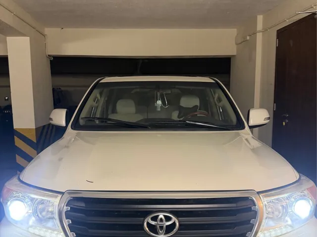 Photo of 2012 Toyota Land Cruiser GXR