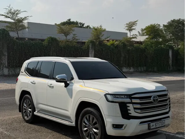 Photo of 2022 Toyota Land Cruiser VXR