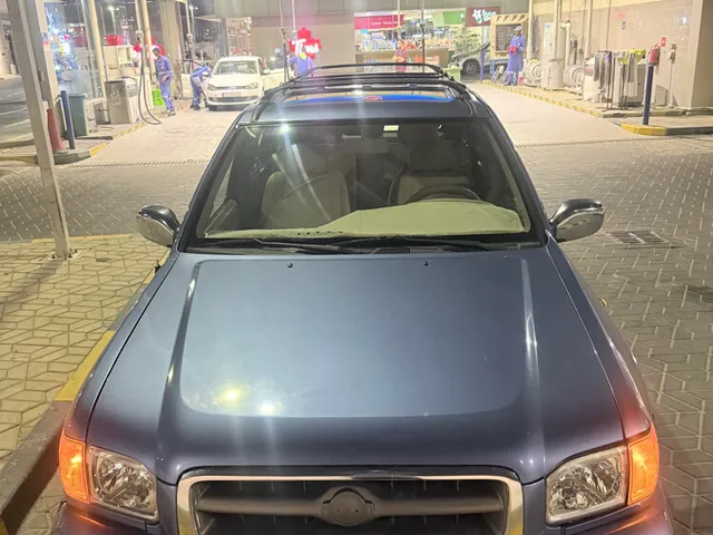 Photo of 2000 Nissan Pathfinder