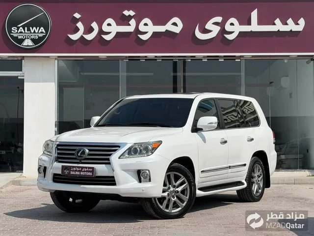 صورة 2013 لكزس LX 570