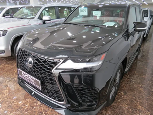 صورة 2025 لكزس LX 600 اف سبورت